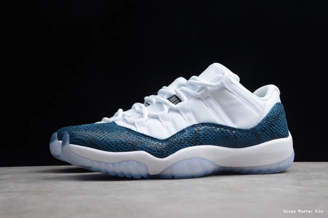 11 Blue Low Jordan Snakeskin CD6846-102 Air Navy 0730